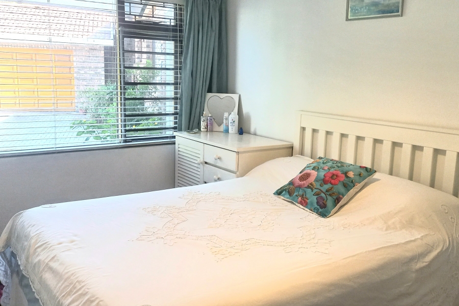 5 Bedroom Property for Sale in Kingfisher Creek Western Cape